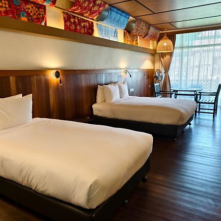 Borneo Beach & Mangrove Resort Tuaran Exterior foto